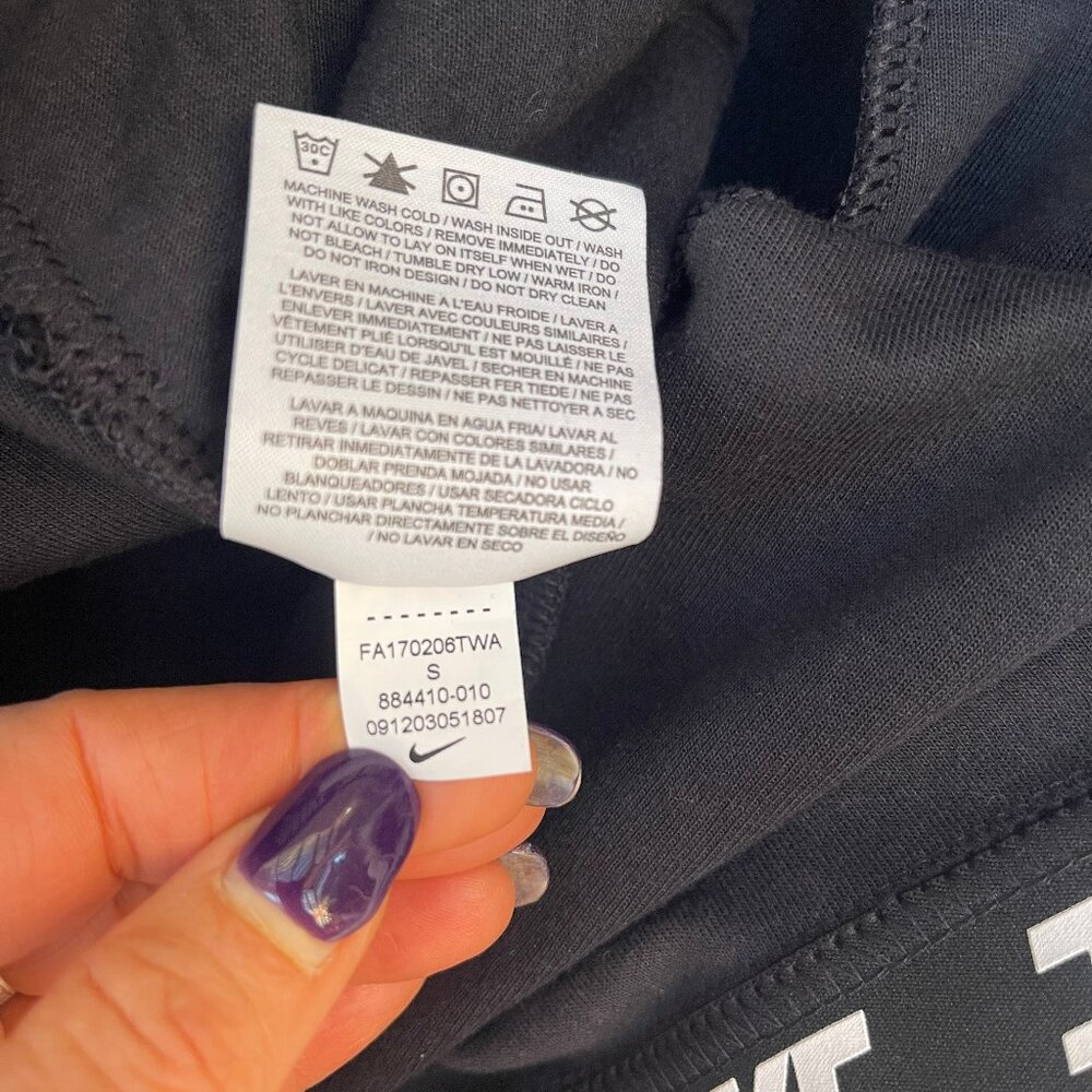 NWT NIKE Croped Jersey High Waist PANT SNKR 884410-010 Black S - Picture 13 of 13